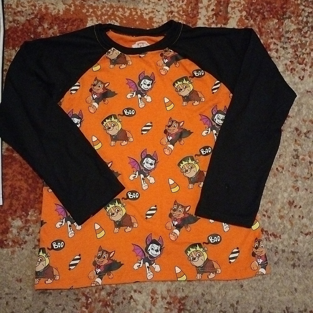 Boys size 5 lot with Halloween shirts and pants - Picture 3 of 8